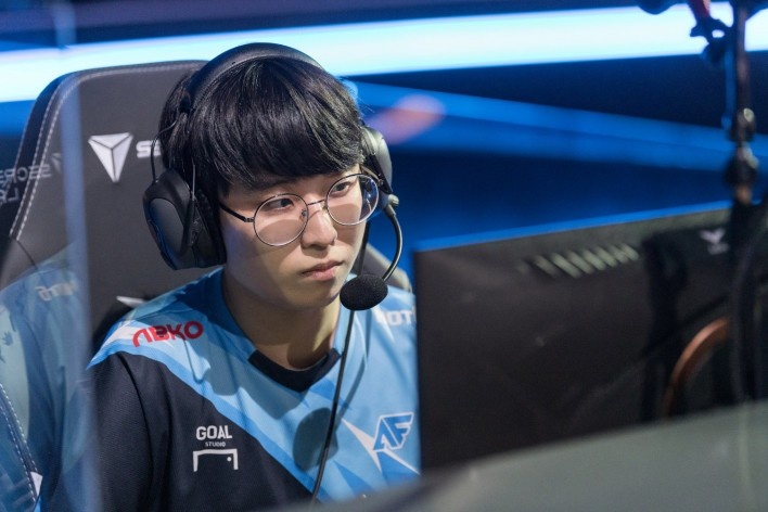 许多球迷在 许多球迷在