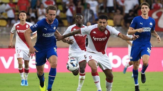 巴萨主席拉 巴萨主席拉