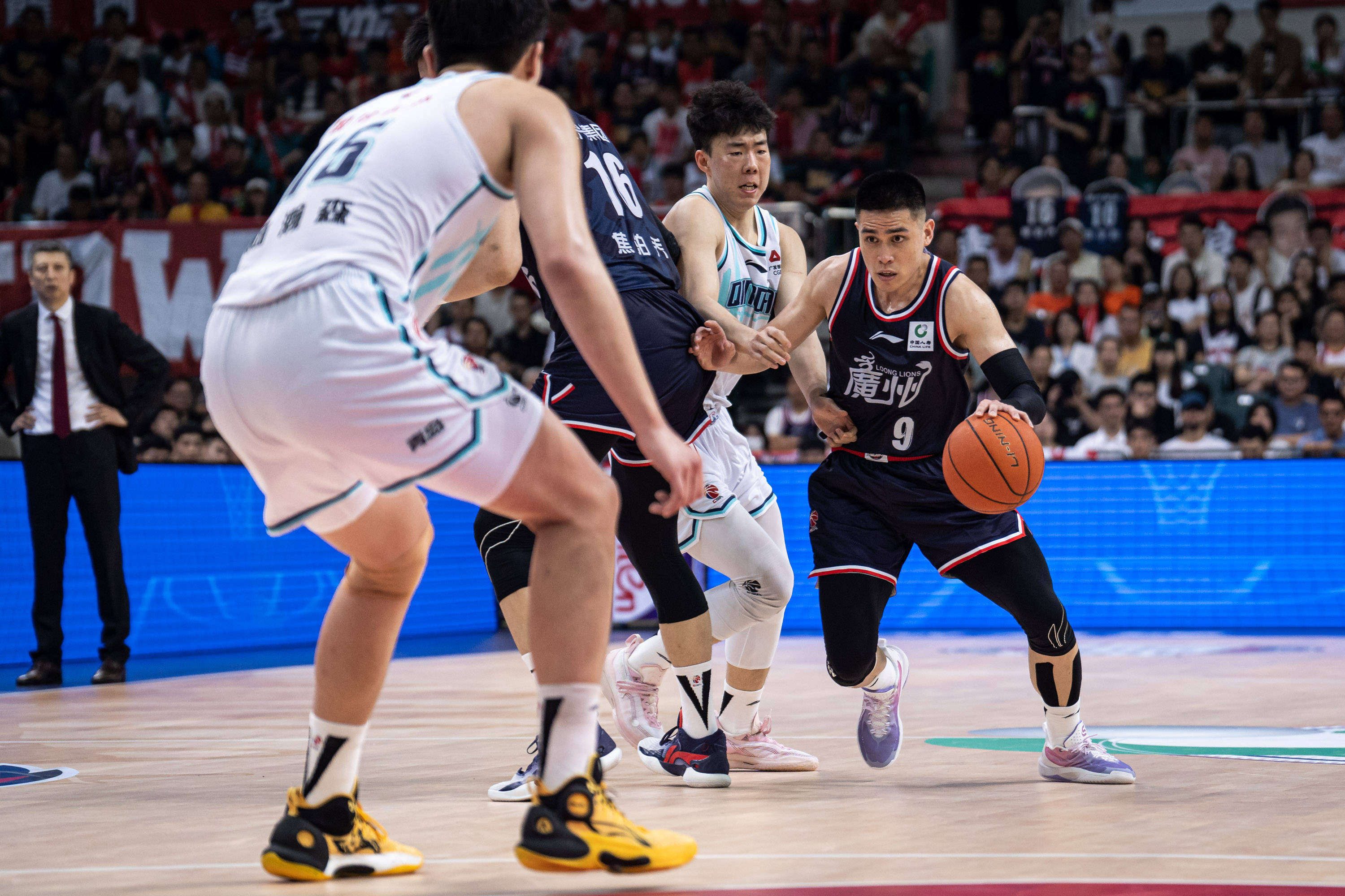 不仅局限于 不仅局限于